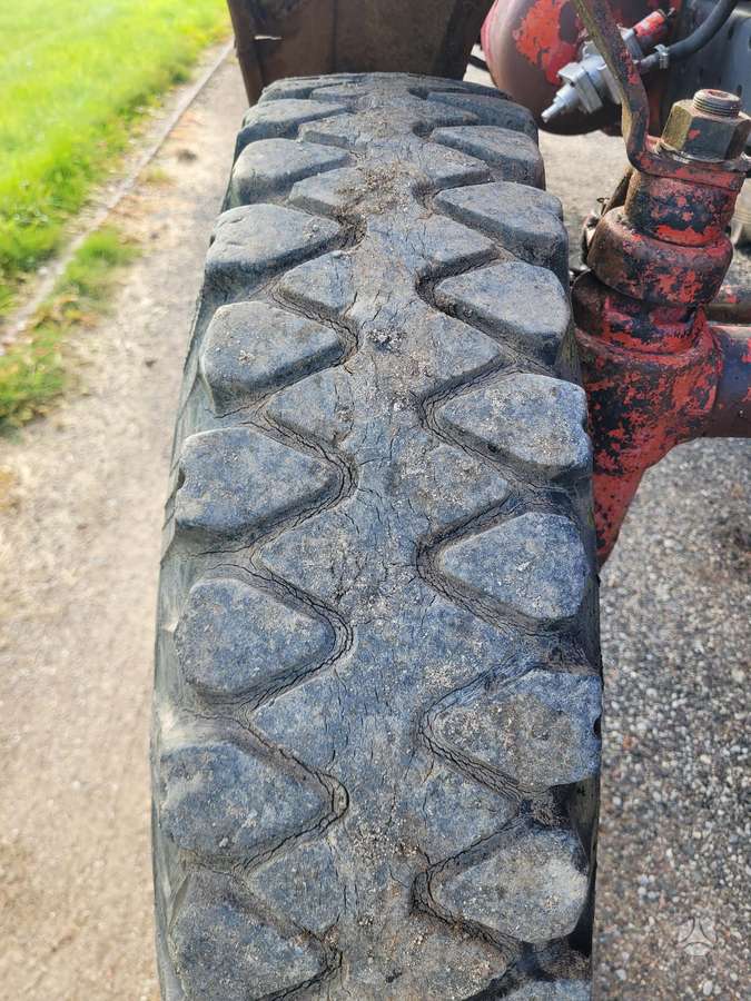 MTZ Belarus-80, traktoriai