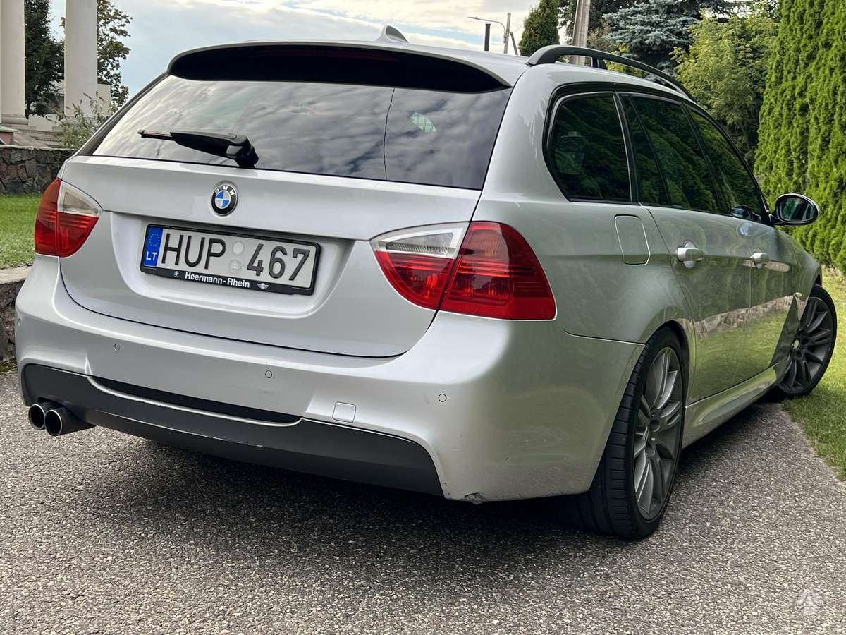 BMW 330, 3.0 l., wagon