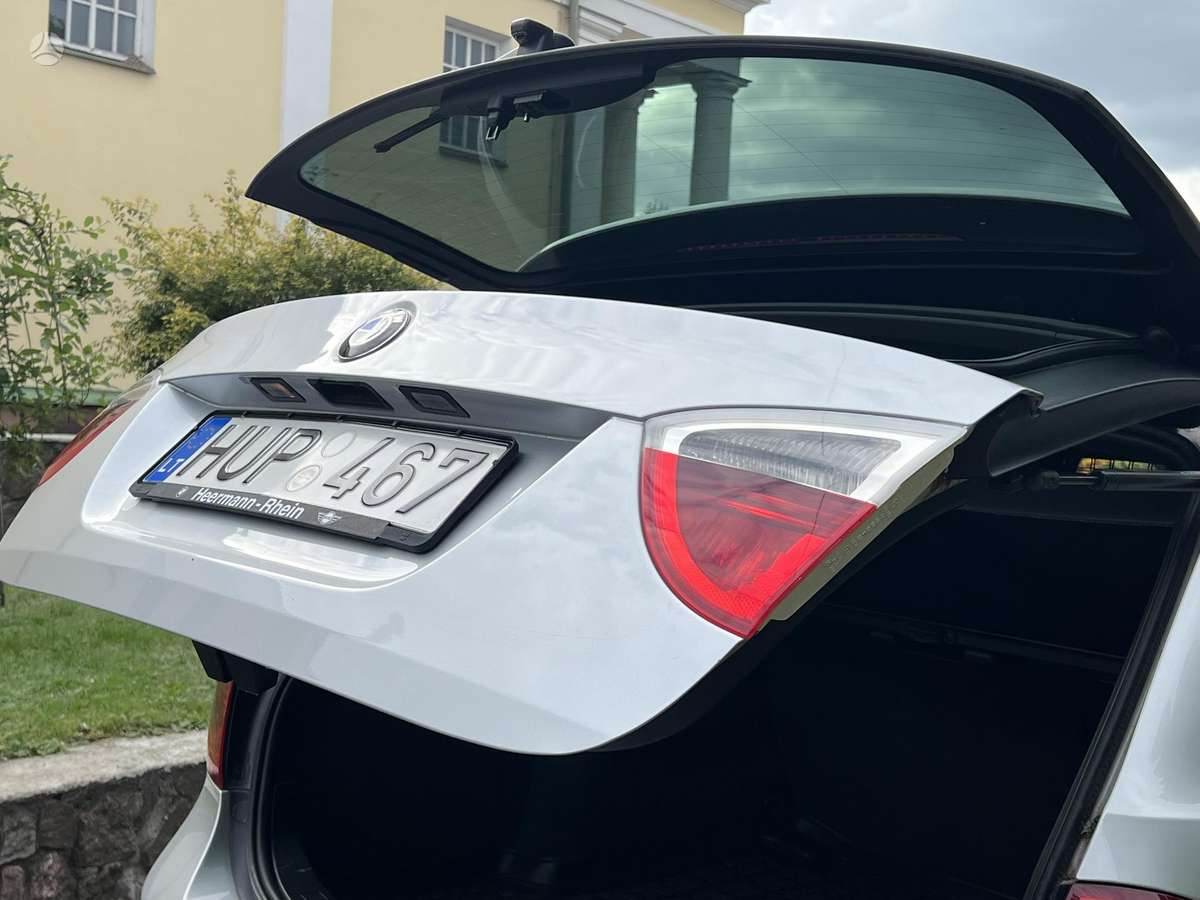 BMW 330, 3.0 l., wagon