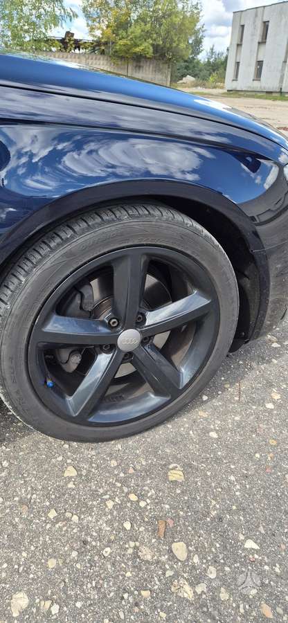 Audi A4, 2.7 l., Седан