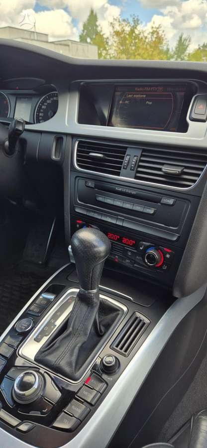 Audi A4, 2.7 l., Седан