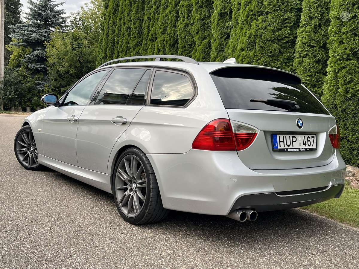 BMW 330, 3.0 l., wagon
