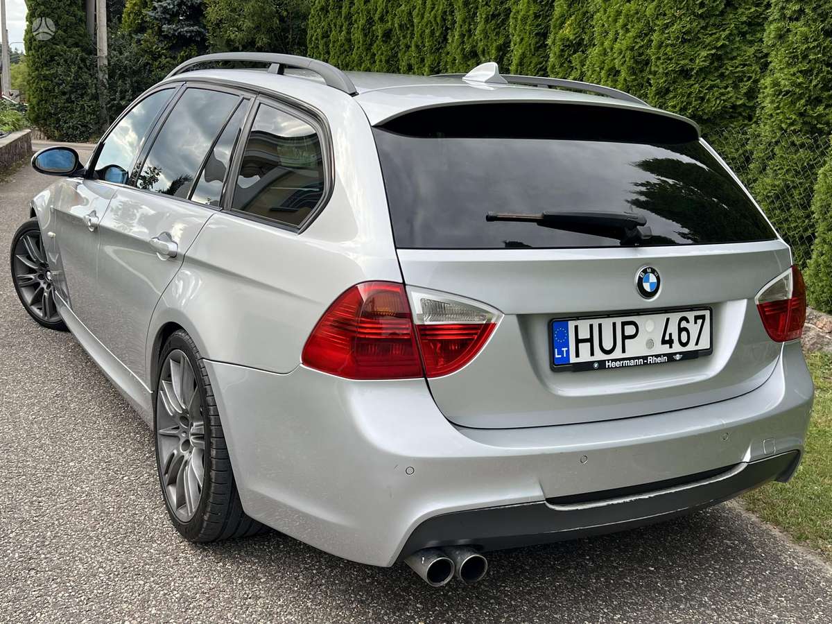 BMW 330, 3.0 l., wagon