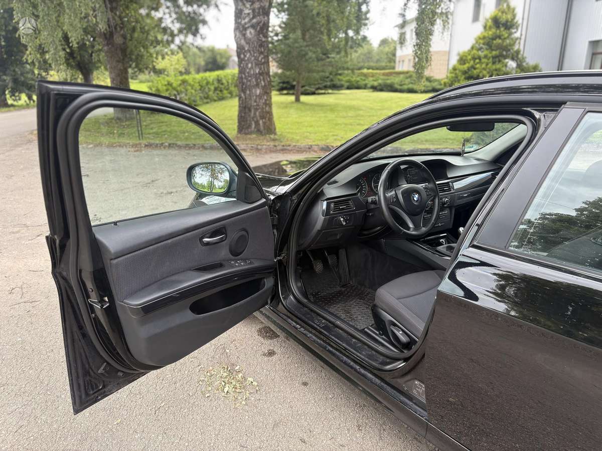 BMW 318, 2.0 l., Универсал