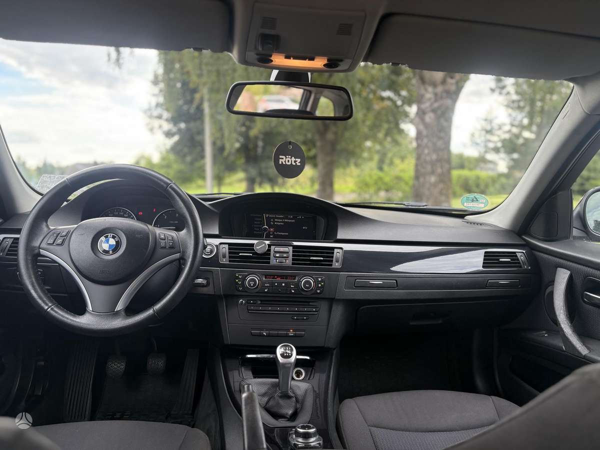 BMW 318, 2.0 l., wagon
