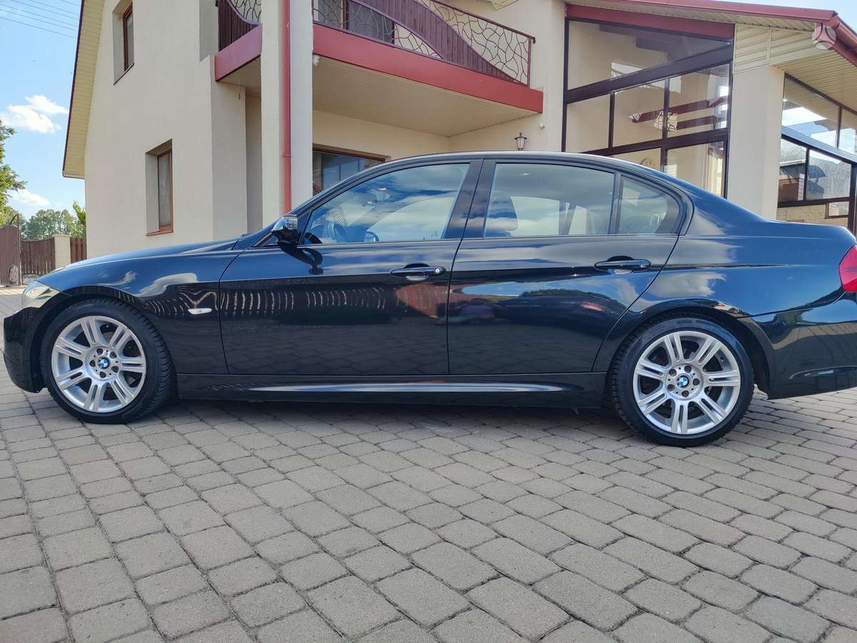 BMW 318, 2.0 l., Седан
