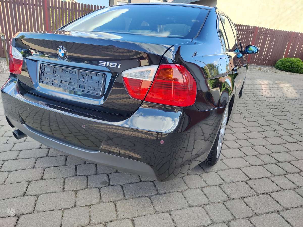 BMW 318, 2.0 l., Седан