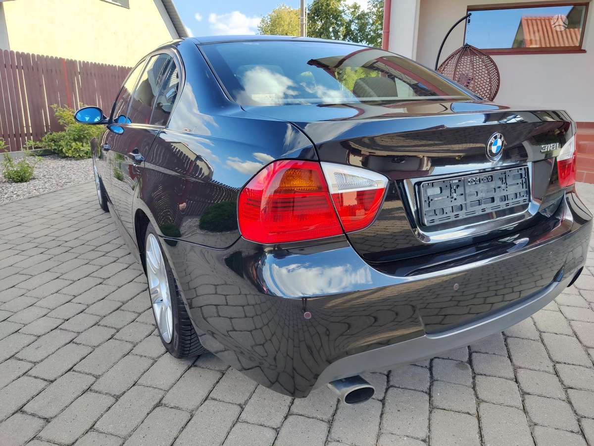 BMW 318, 2.0 l., Седан