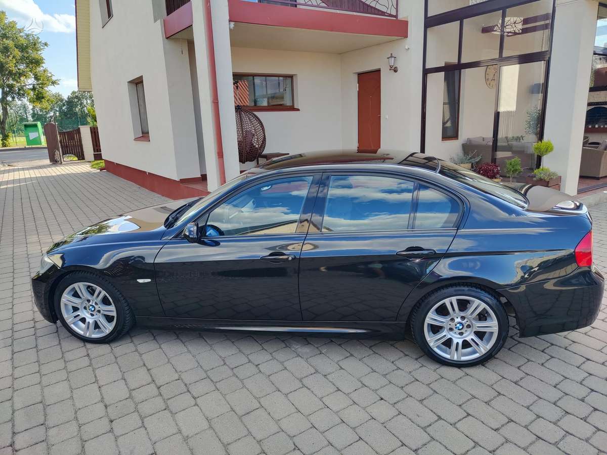 BMW 318, 2.0 l., Седан
