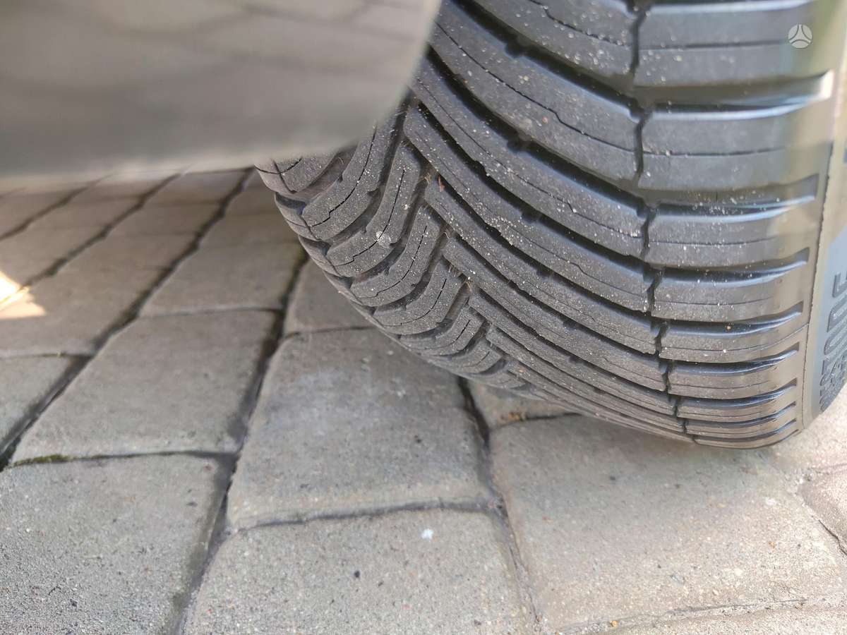 BMW 318, 2.0 l., Седан