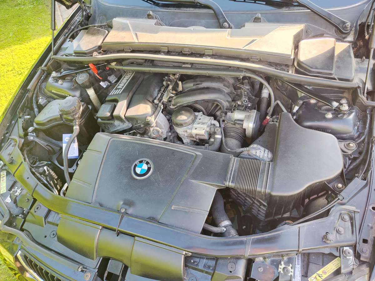 BMW 318, 2.0 l., Седан