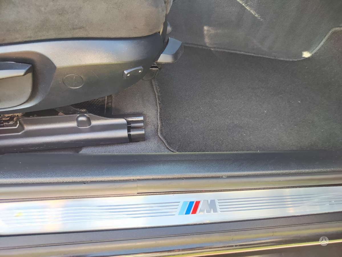 BMW 318, 2.0 l., Седан