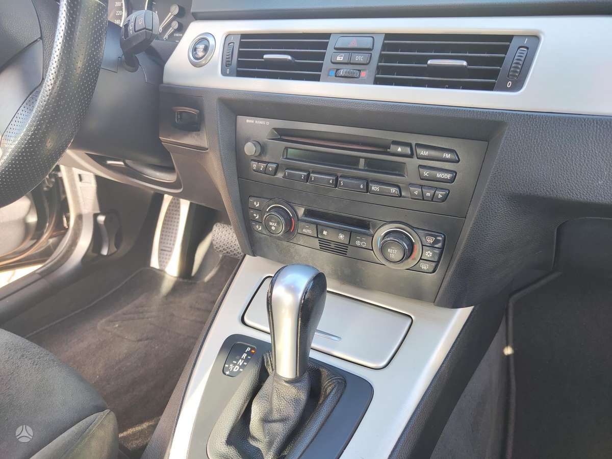 BMW 318, 2.0 l., Седан