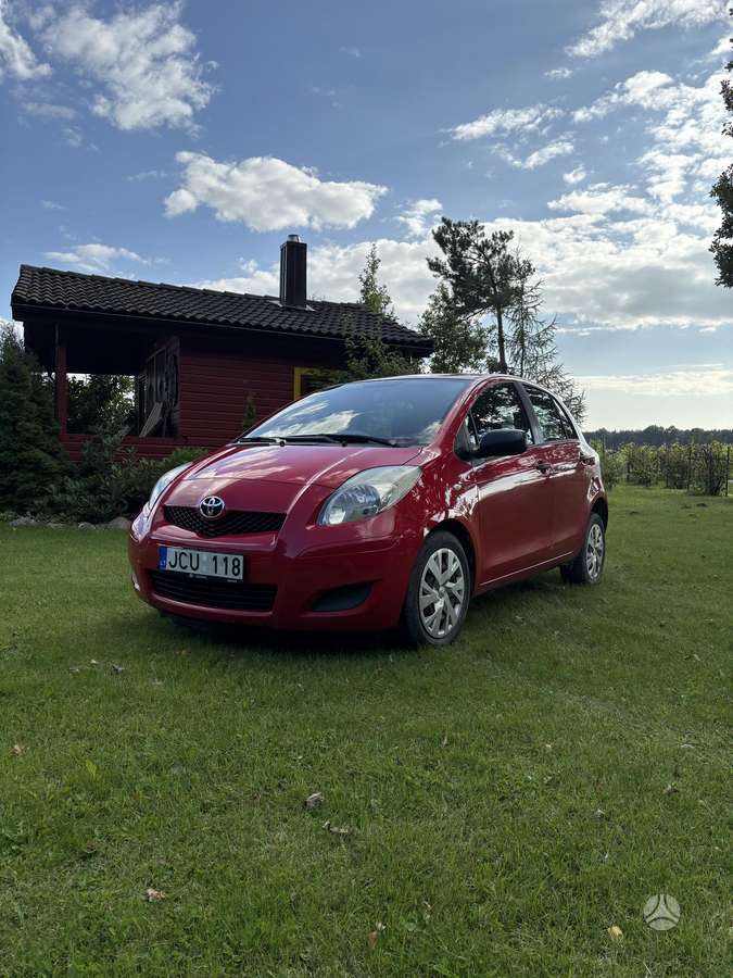 Toyota Yaris - 2