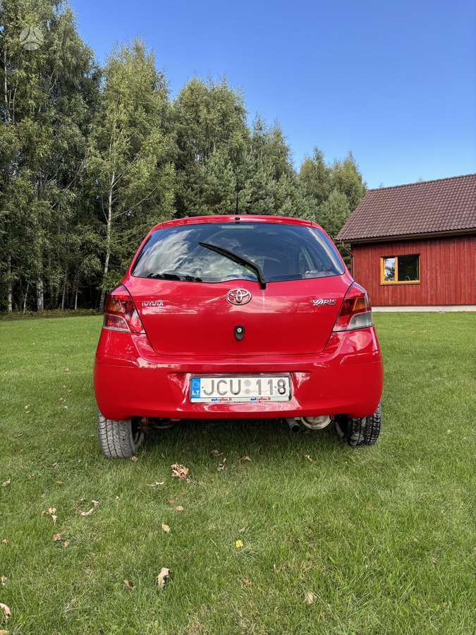 Toyota Yaris - 5