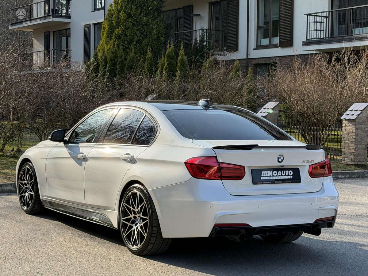 BMW 335, 3.0 l., Седан