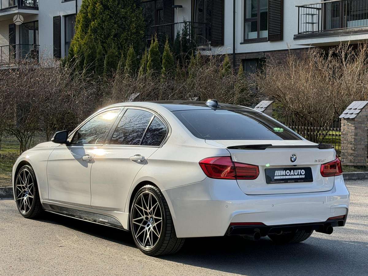 BMW 335, 3.0 l., Седан
