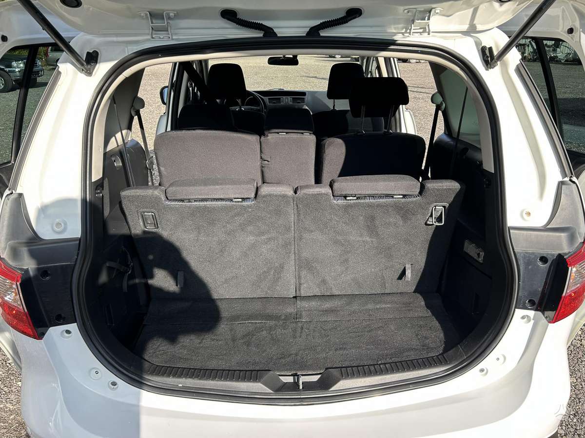 Mazda 5, 1.6 l., Минивэн