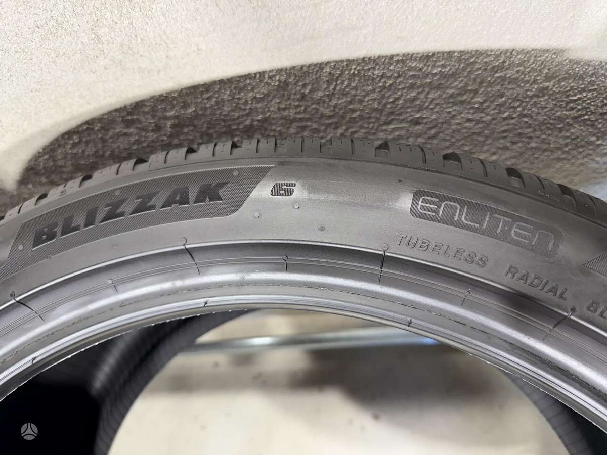 Bridgestone Blizzak6//2025m, winter 315/35 R21