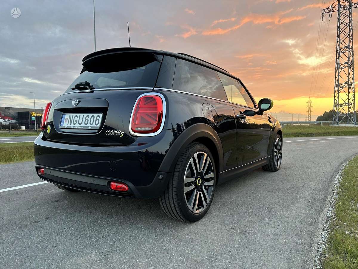 Mini Cooper SE, Хэтчбек
