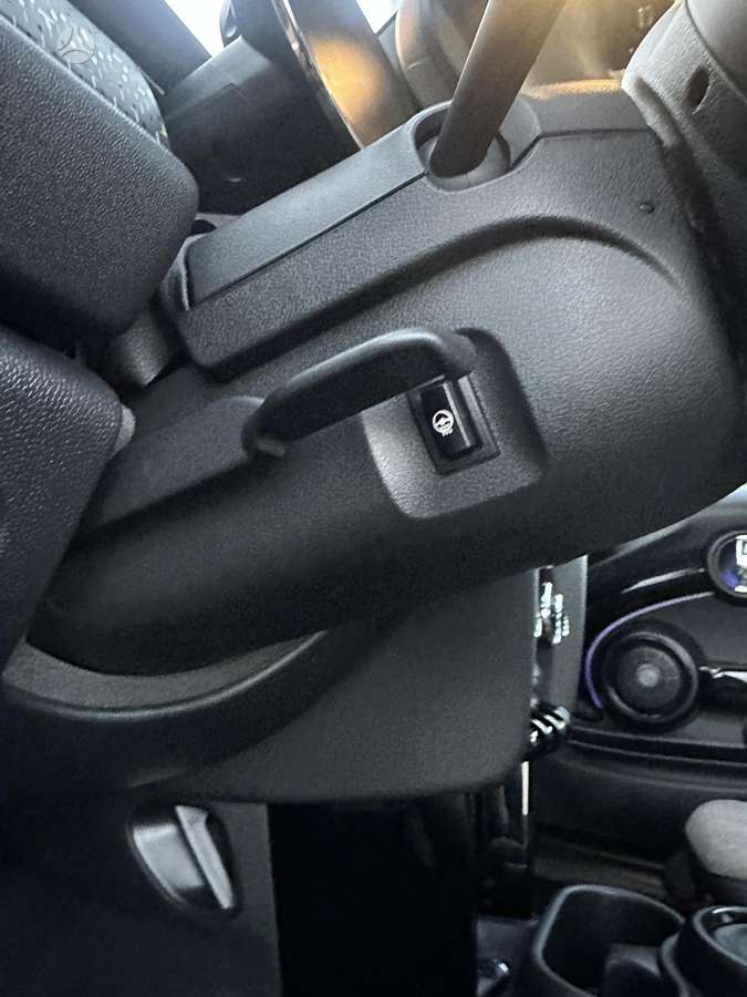 Mini Cooper SE, Хэтчбек