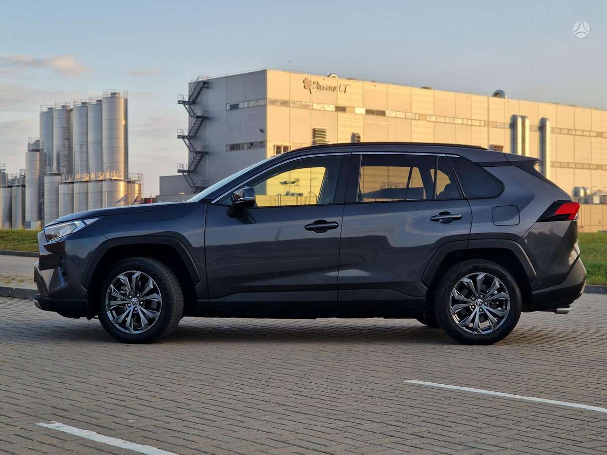 Toyota RAV4 - 7