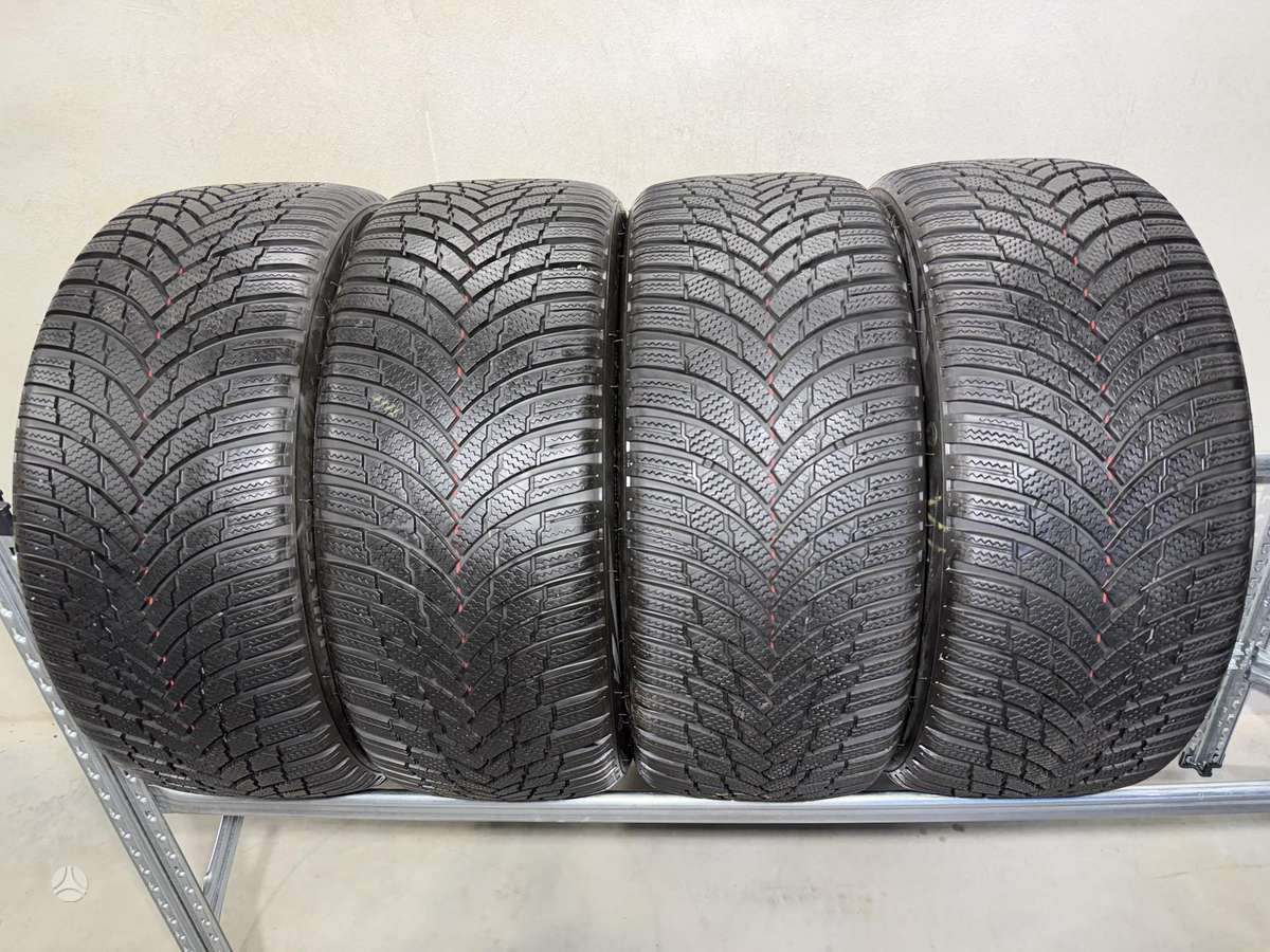 Firestone Winterhawk4/2025m, winter 235/40 R19