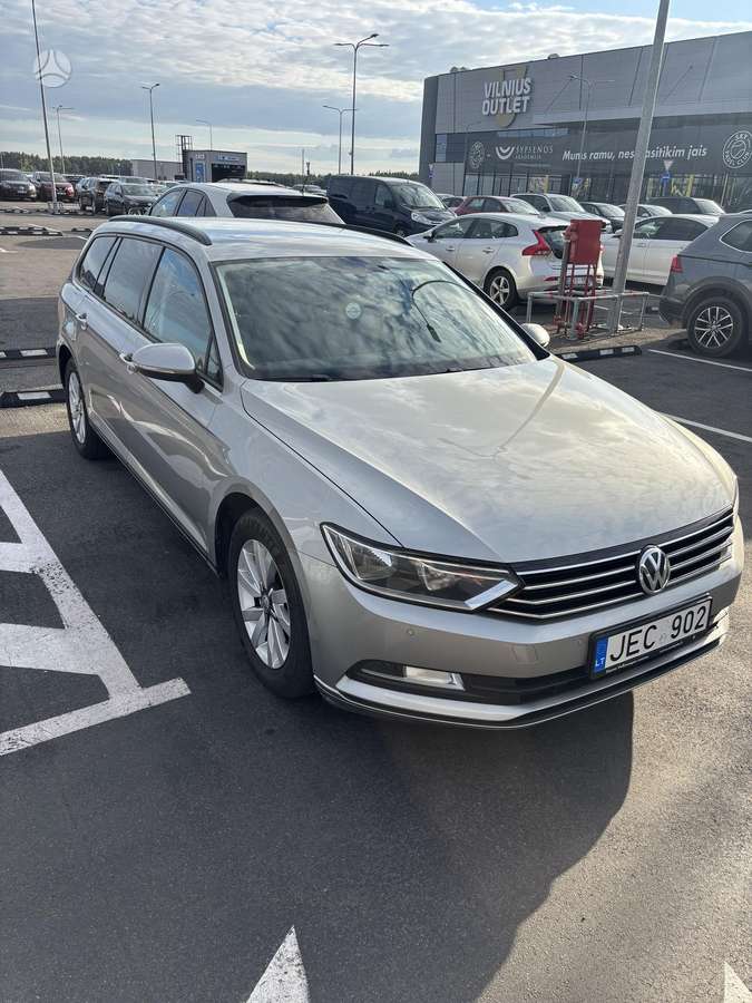 Volkswagen Passat - 2