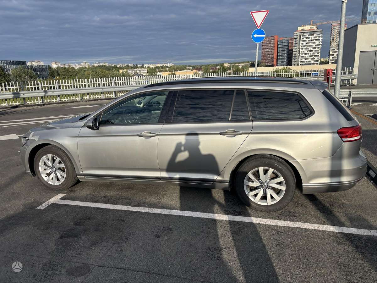 Volkswagen Passat - 5