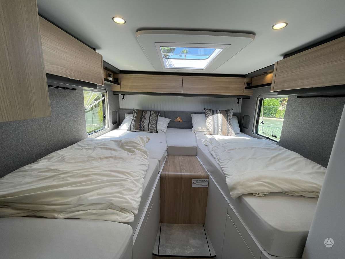 Hymer B-MC I 580, campers