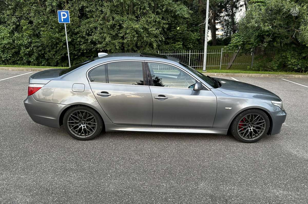 BMW 520, 2.0 l., Седан