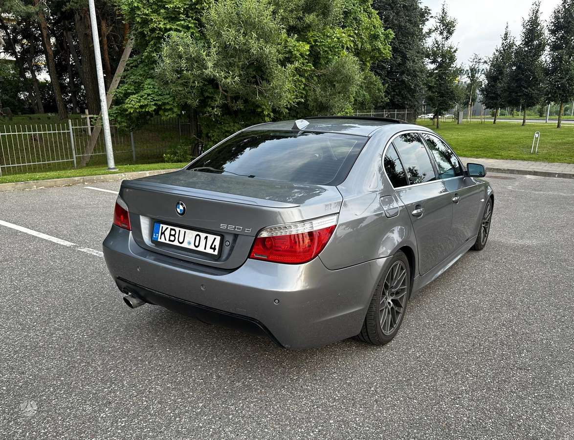 BMW 520, 2.0 l., Седан