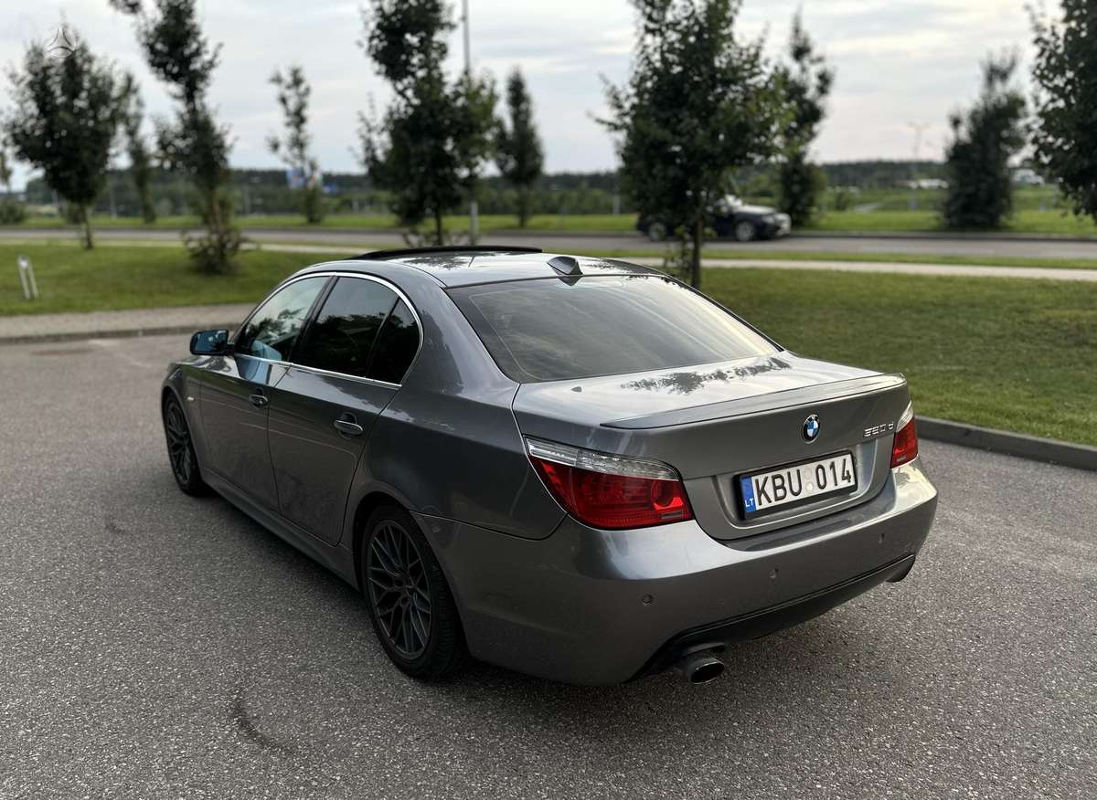 BMW 520, 2.0 l., Седан