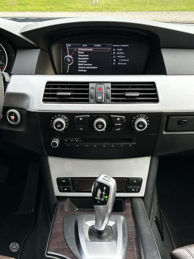 BMW 520, 2.0 l., Седан