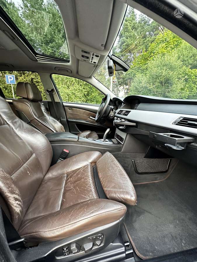BMW 520, 2.0 l., Седан