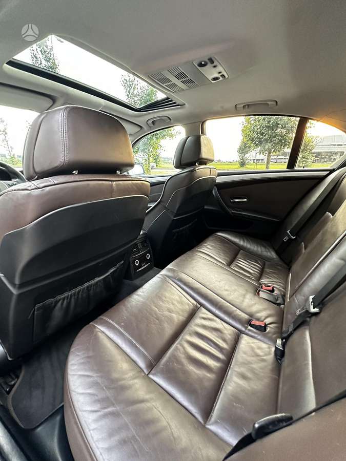 BMW 520, 2.0 l., Седан