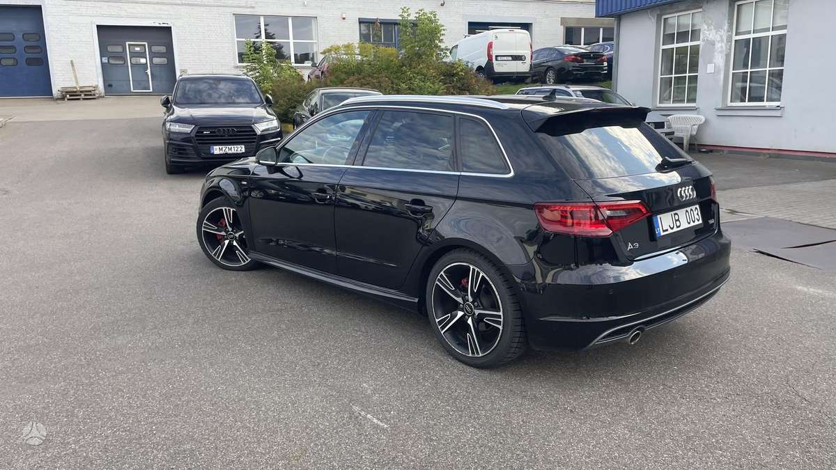Audi A3, 1.6 l., hatchback