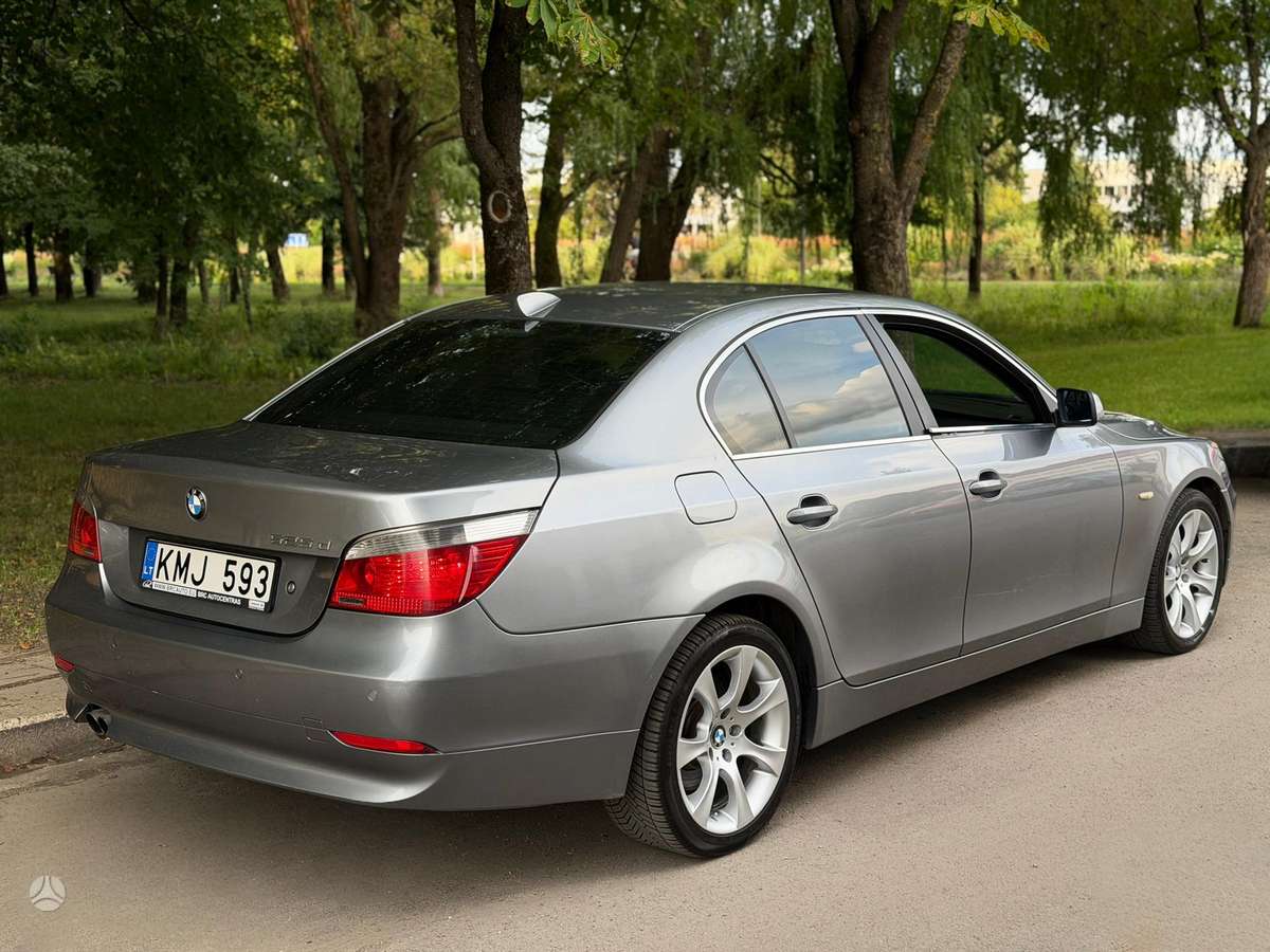 BMW 525, 2.5 l., Седан