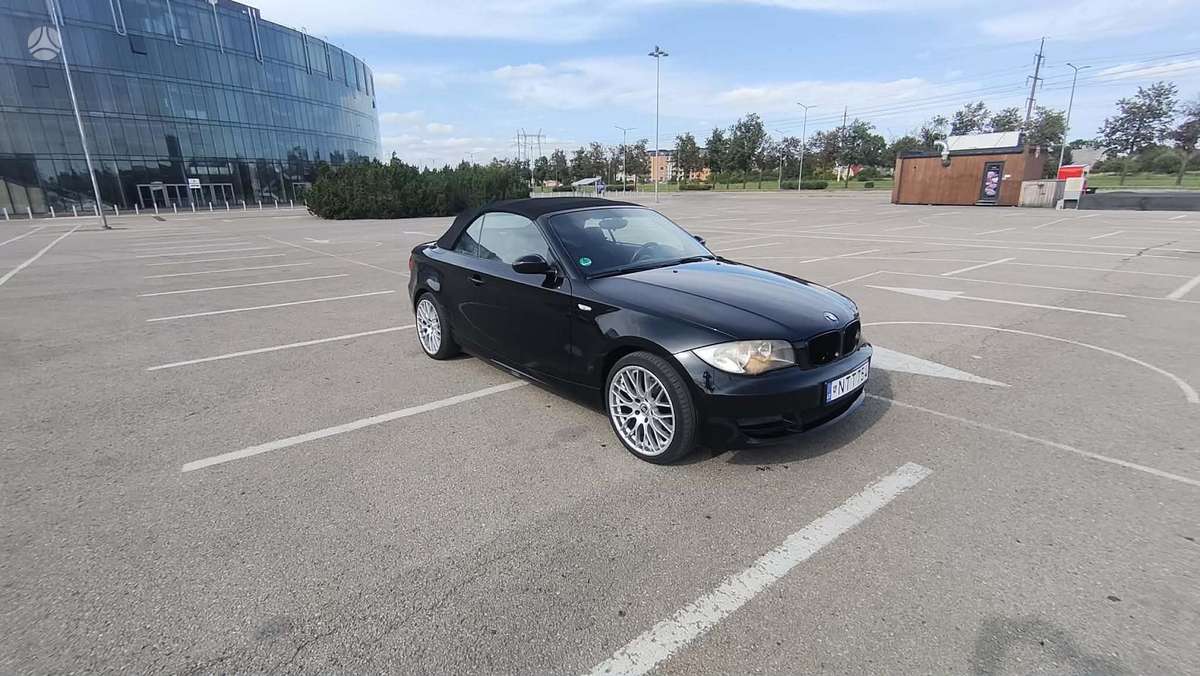 BMW 118, 2.0 l., convertible