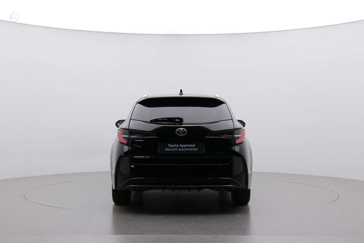 Toyota Corolla, 1.2 l., Универсал