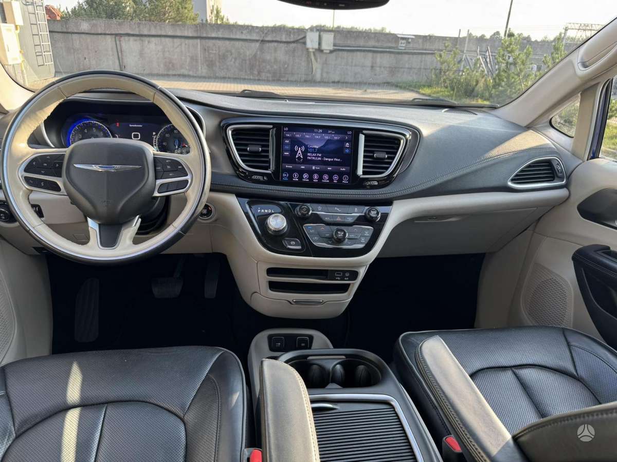 Chrysler Pacifica, 3.6 l., Минивэн