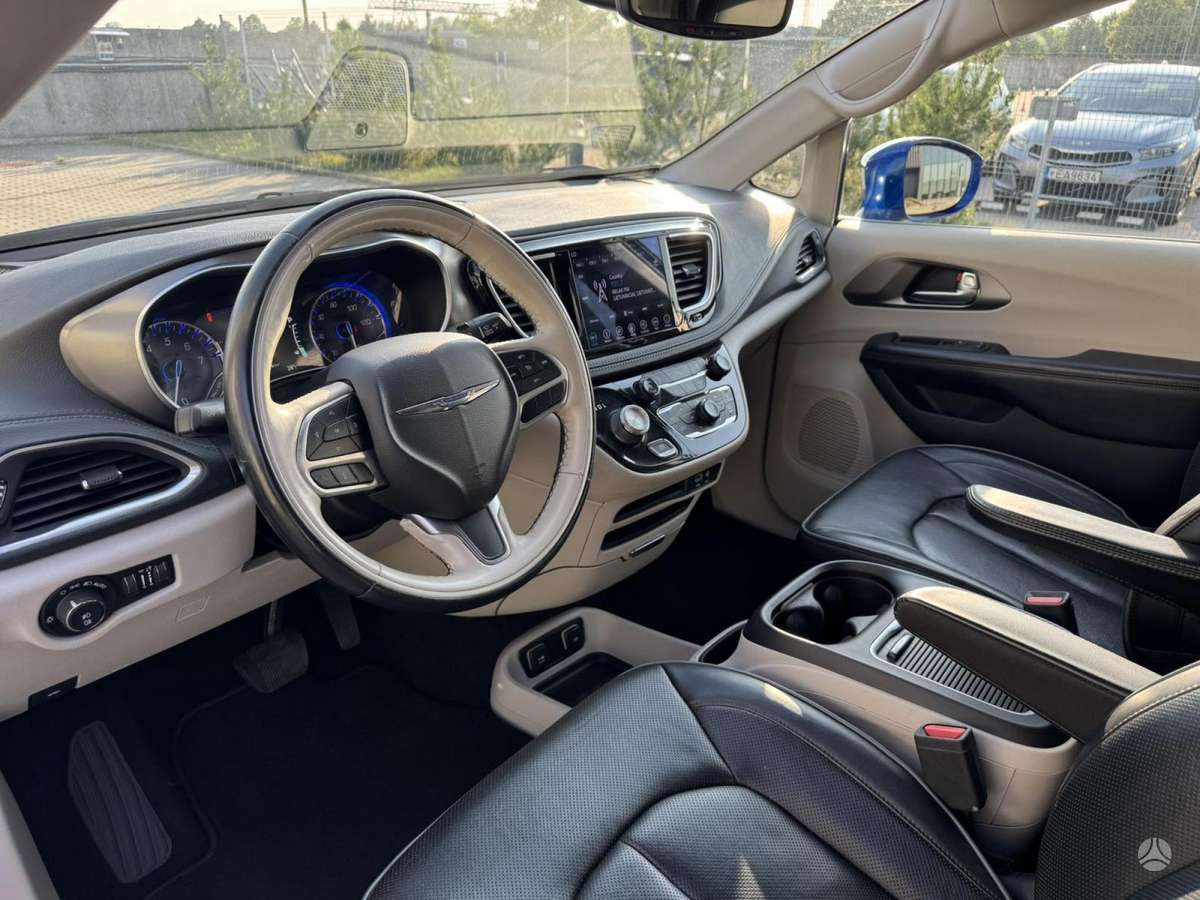 Chrysler Pacifica, 3.6 l., Минивэн