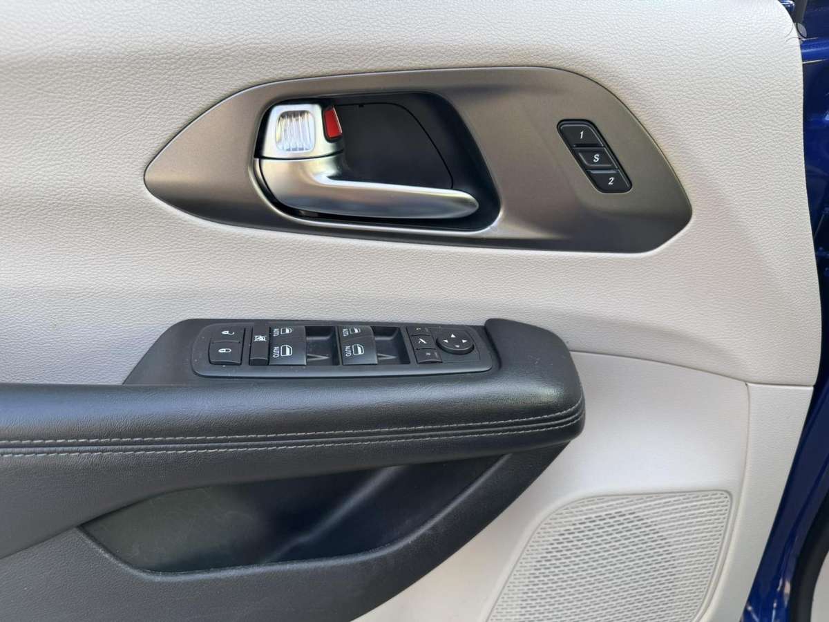 Chrysler Pacifica, 3.6 l., Минивэн