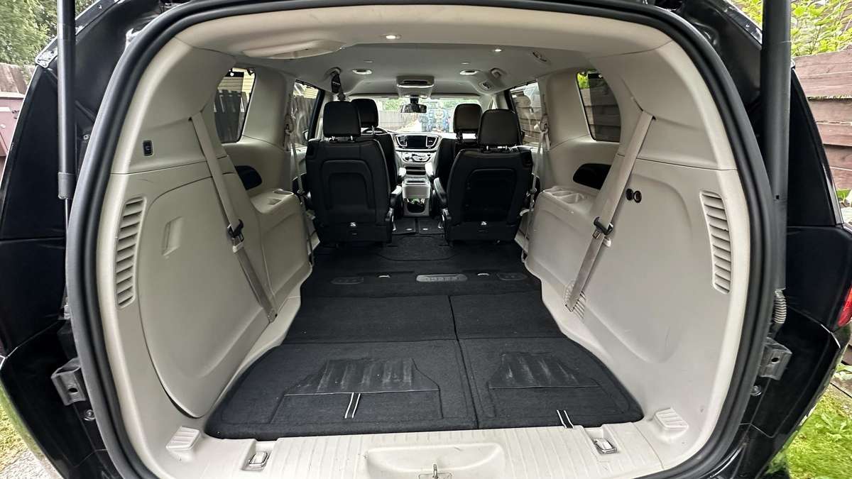 Chrysler Pacifica, 3.6 l., Минивэн