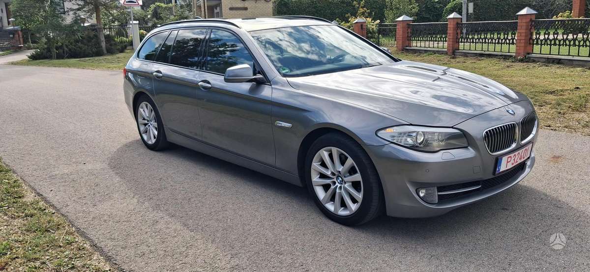 BMW 530, Универсал