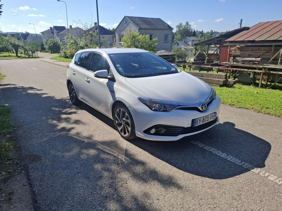 Toyota Auris - 2