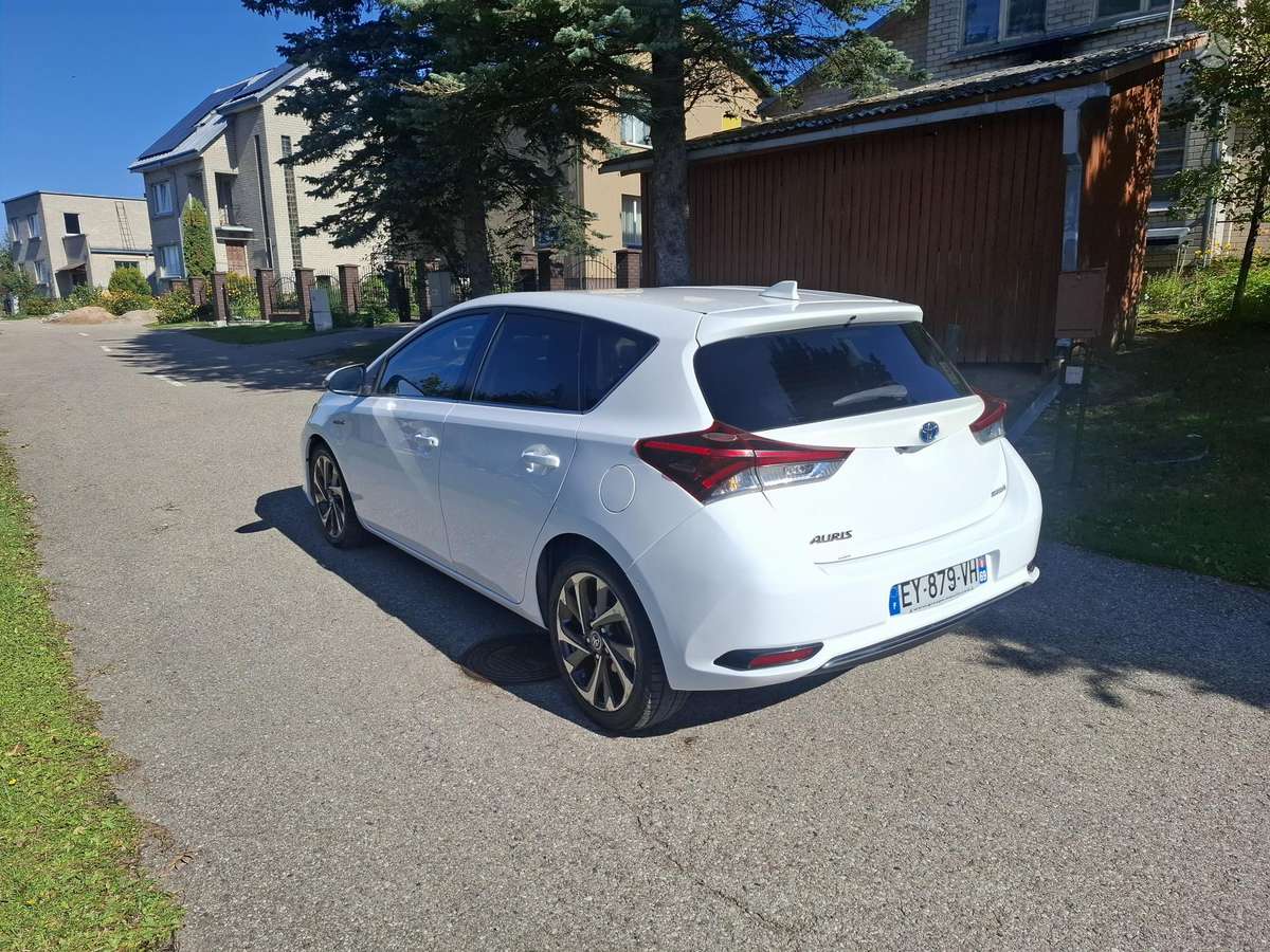 Toyota Auris - 5