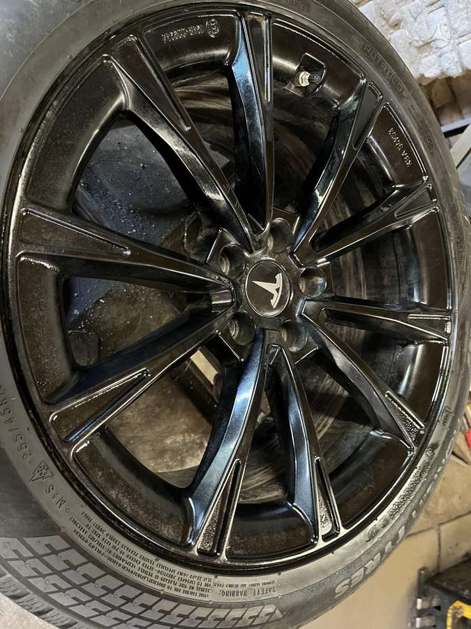 TESLA, lengvojo lydinio, R19