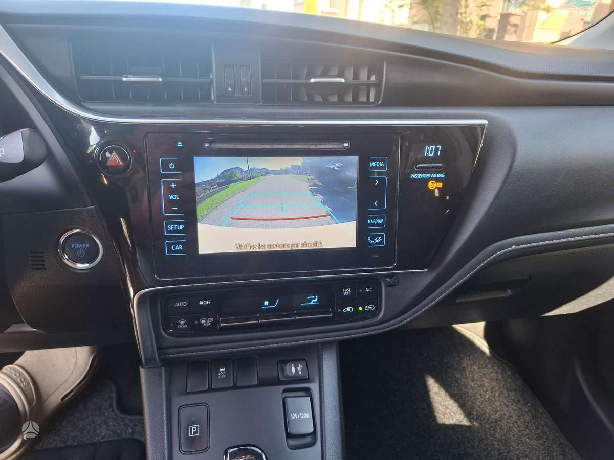 Toyota Auris - 10