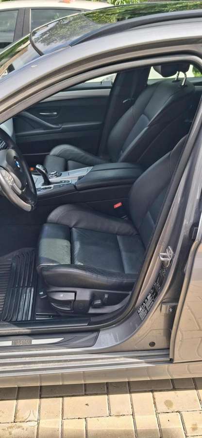 BMW 530, Универсал